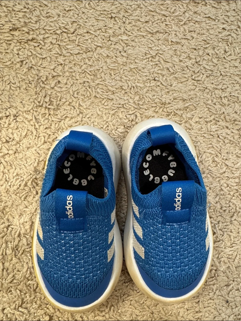Adidas Bubble Comfy Shoes size 6K